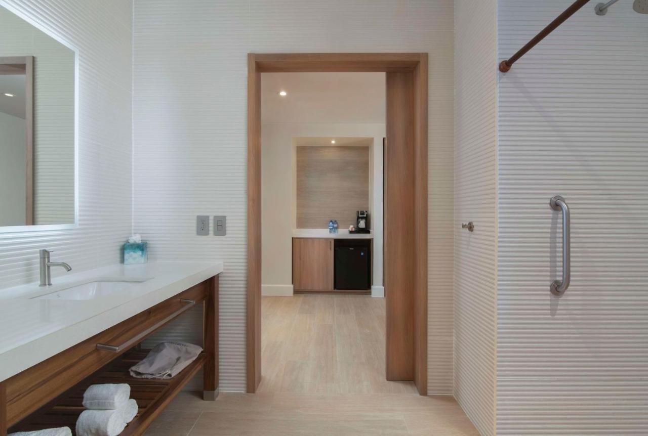 Hilton Garden Inn ラ・ロマーナ エクステリア 写真
