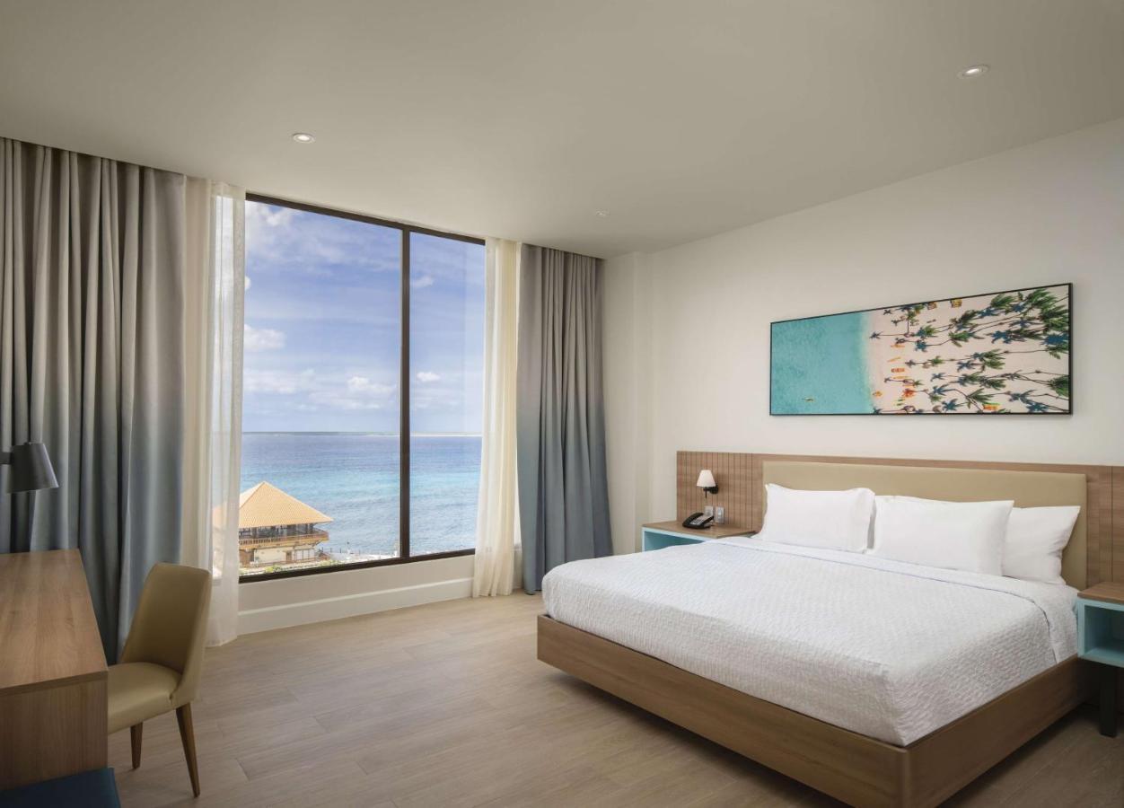 Hilton Garden Inn ラ・ロマーナ エクステリア 写真