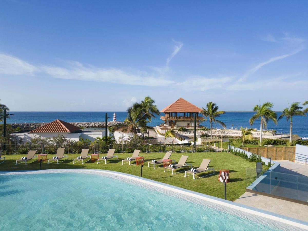 Hilton Garden Inn ラ・ロマーナ エクステリア 写真
