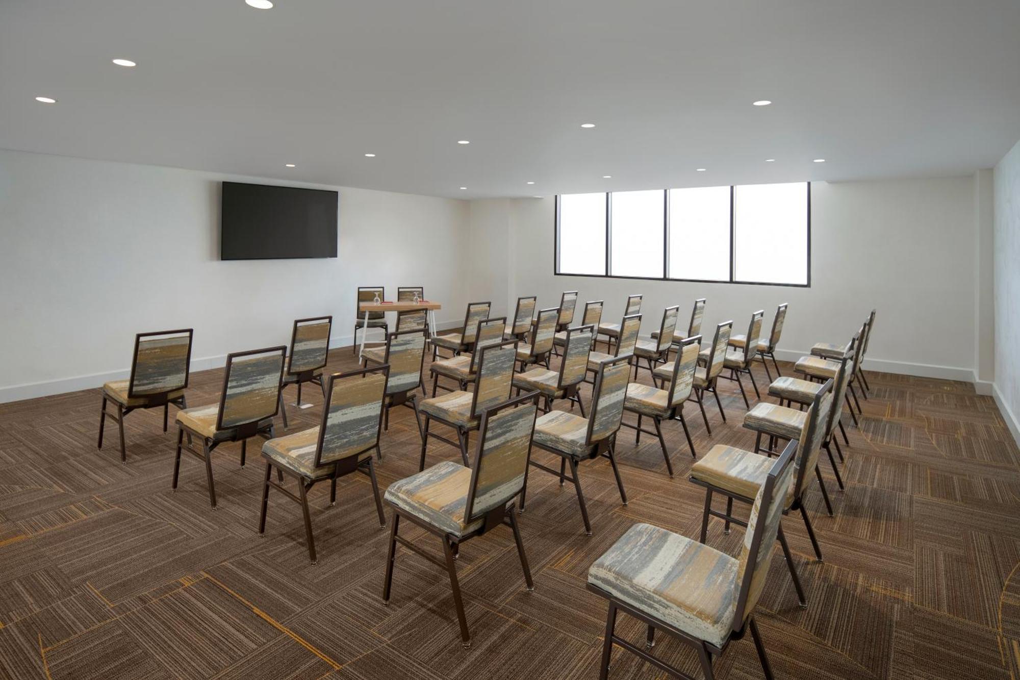 Hilton Garden Inn ラ・ロマーナ エクステリア 写真